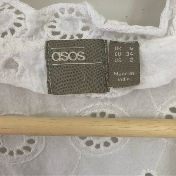 Loose Fit ASOS white eyelet dress - Picture 4 of 5